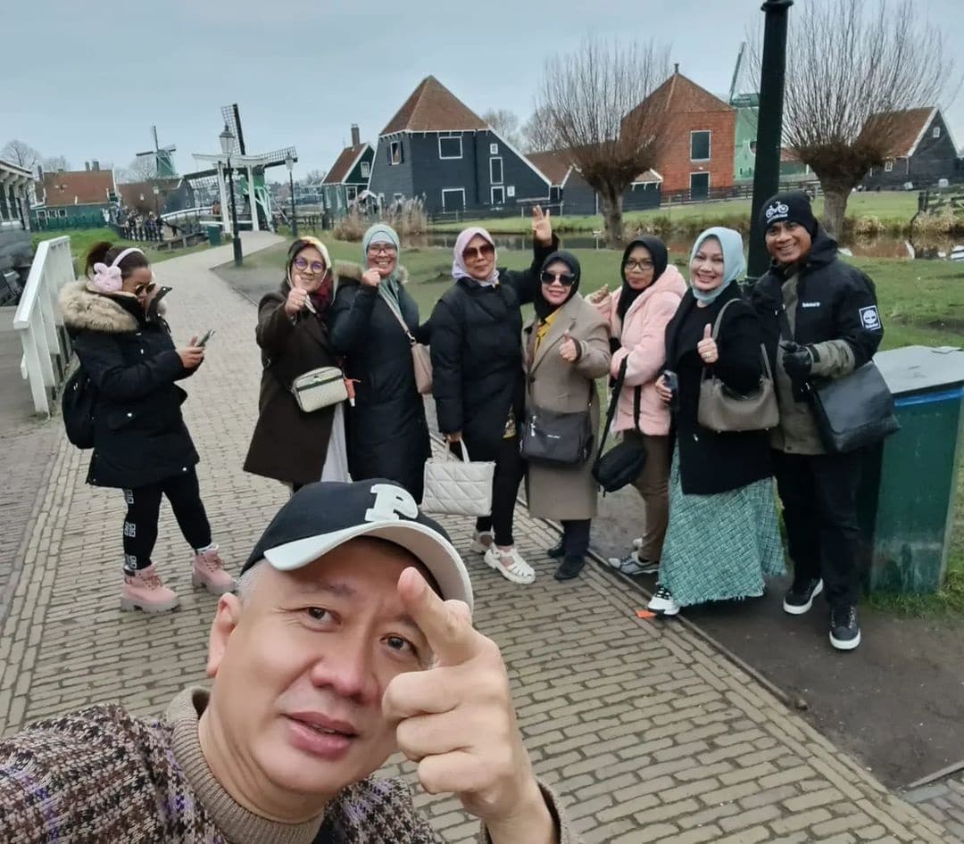 wisata muslim volendam belanda