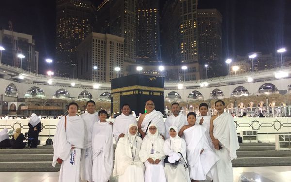Umroh-Plus-Eropa-Barat-Adinda-54 paket umroh adinda azzahra