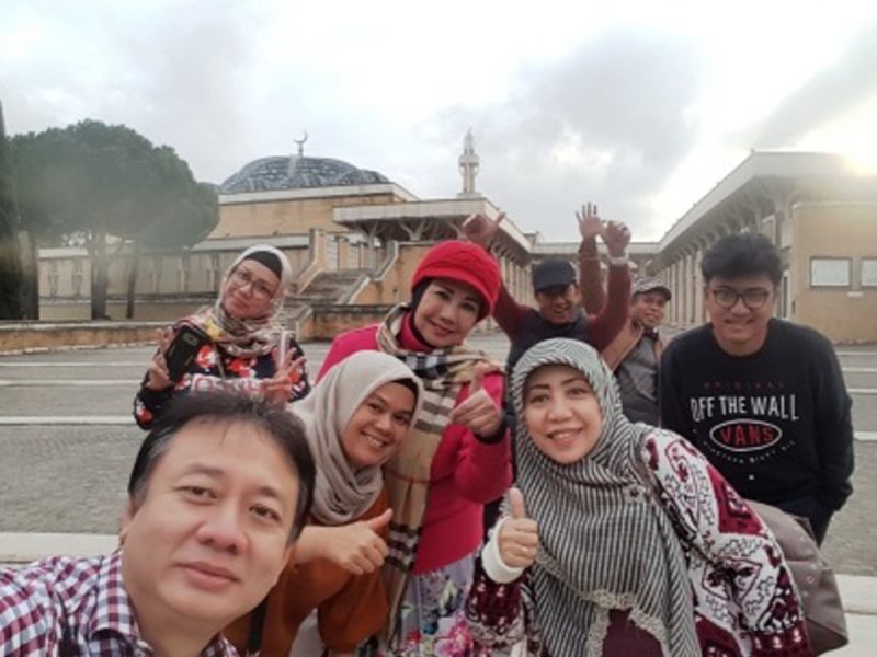 Wisata Muslim Masjid Roma