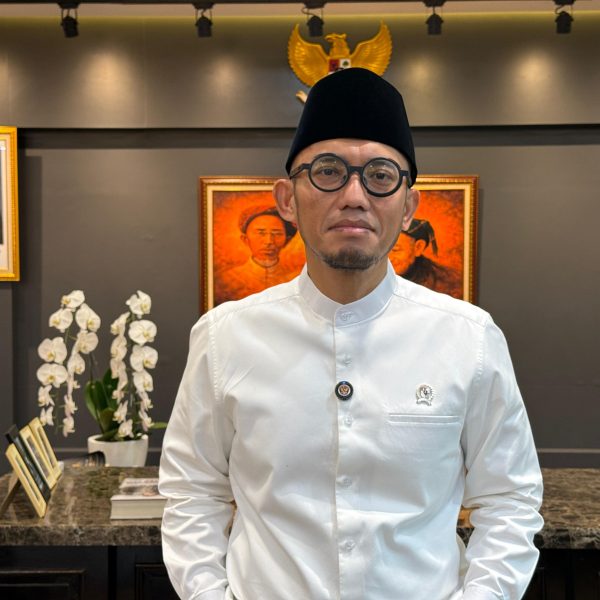 dahnil anzar simanjuntak wakil kemenhaj